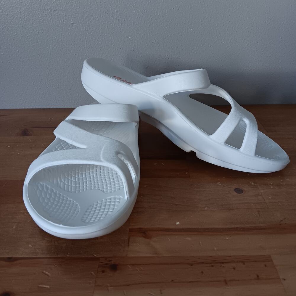 HUHV Sandals Womens 7 Casual Z Strap Recovery Comfort Slide Flats White Rubber